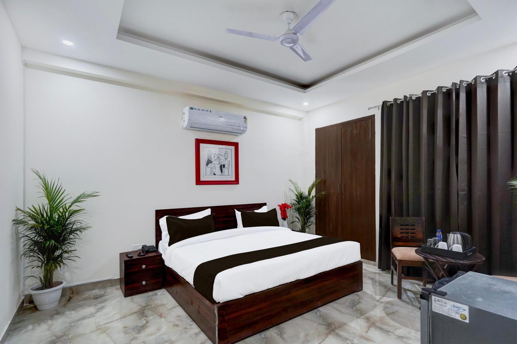Townhouse Delight Inn Gurgaon Buitenkant foto