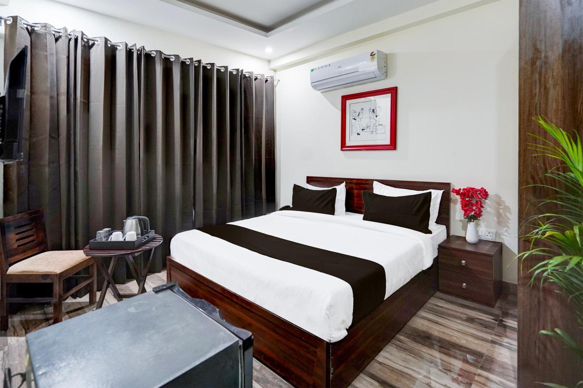 Townhouse Delight Inn Gurgaon Buitenkant foto