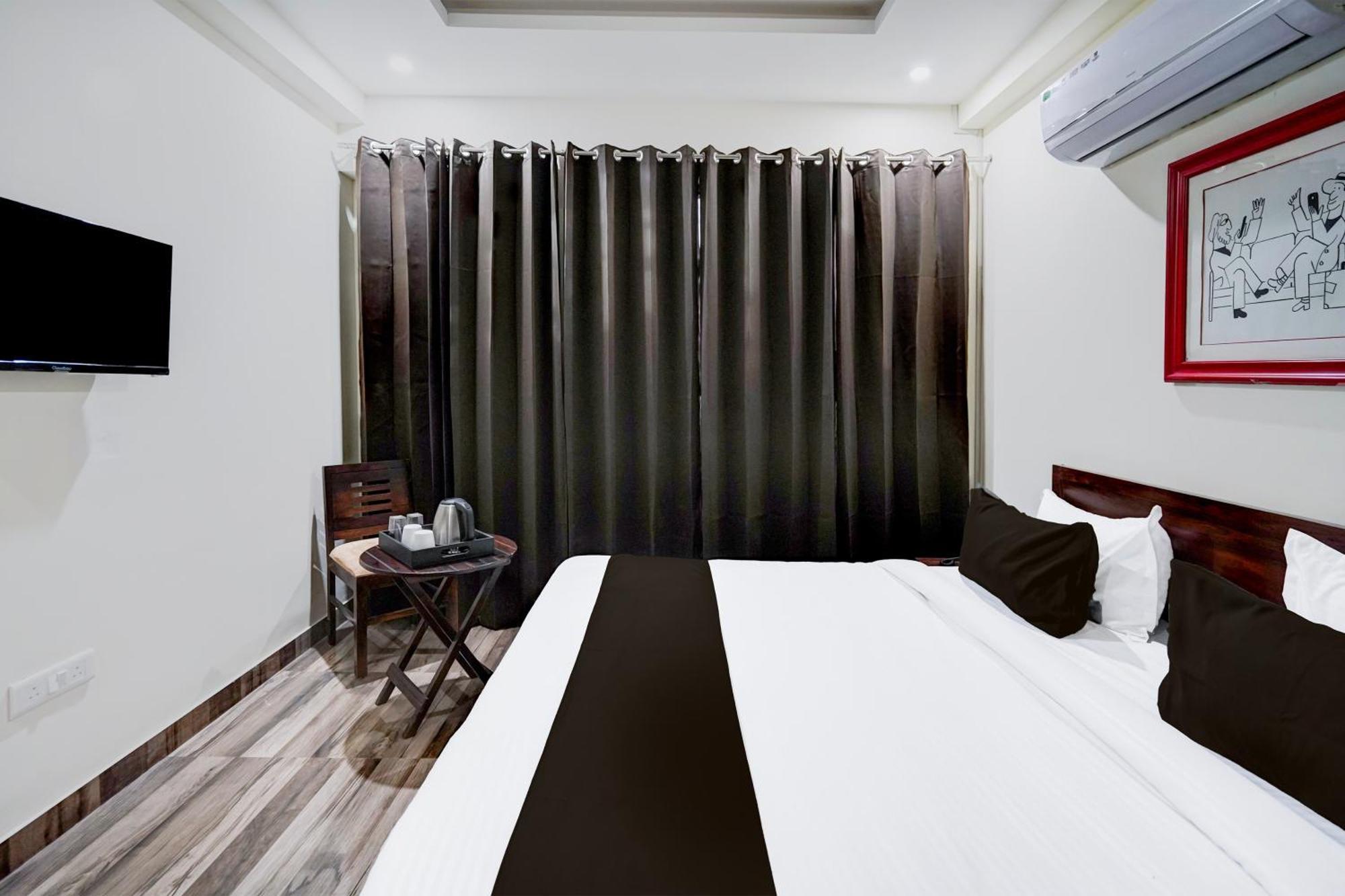 Townhouse Delight Inn Gurgaon Buitenkant foto