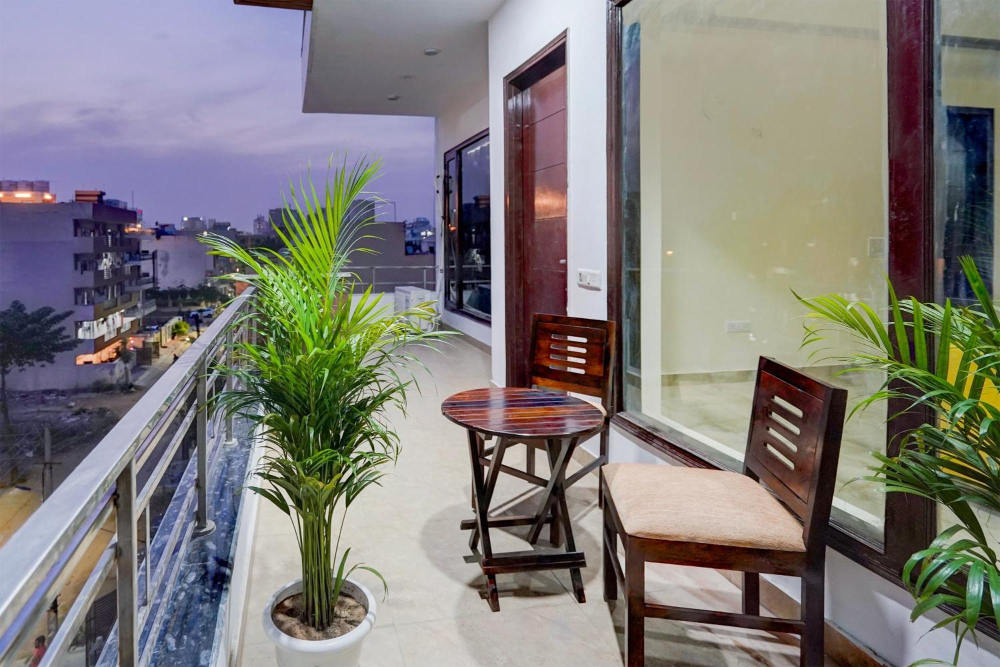 Townhouse Delight Inn Gurgaon Buitenkant foto