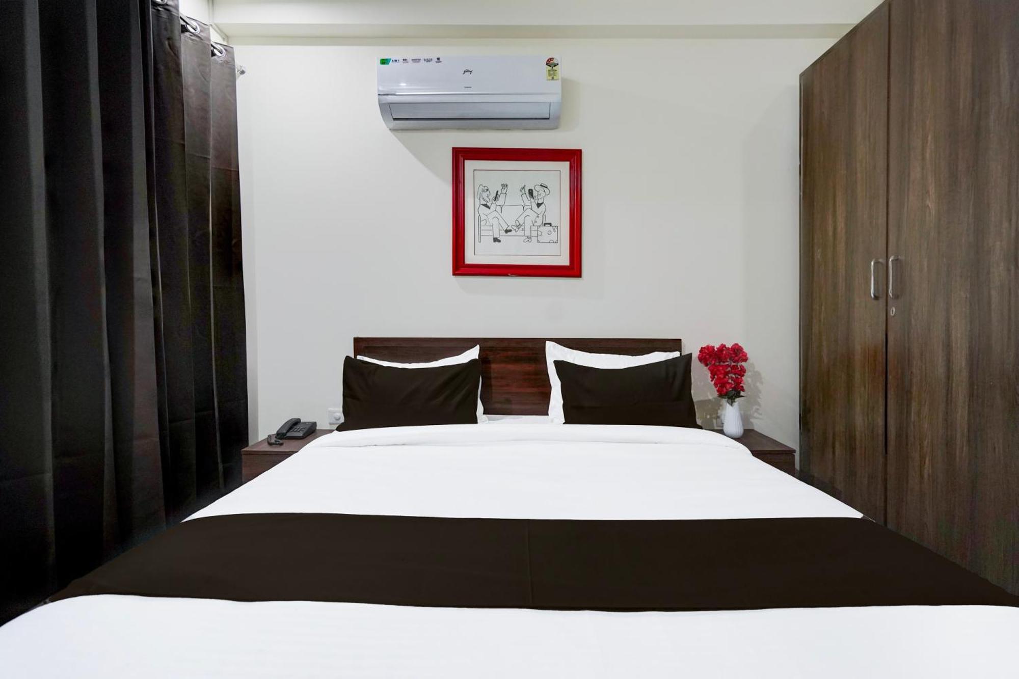 Townhouse Delight Inn Gurgaon Buitenkant foto