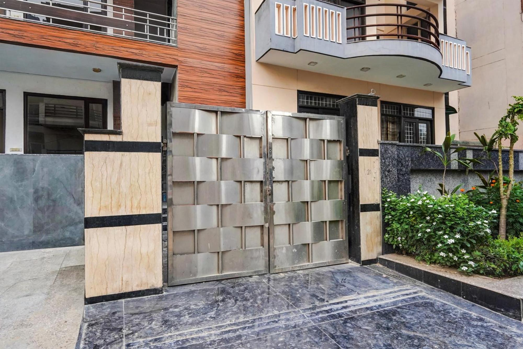 Townhouse Delight Inn Gurgaon Buitenkant foto